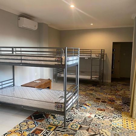 Bed and Breakfast Br Bed N Bfast Улувату Экстерьер фото